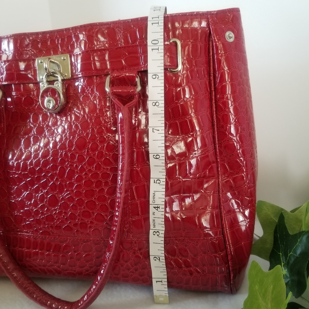 3/$28 NYC Red Tote Bag Croc Faux Leather Design - Picture 13 of 16